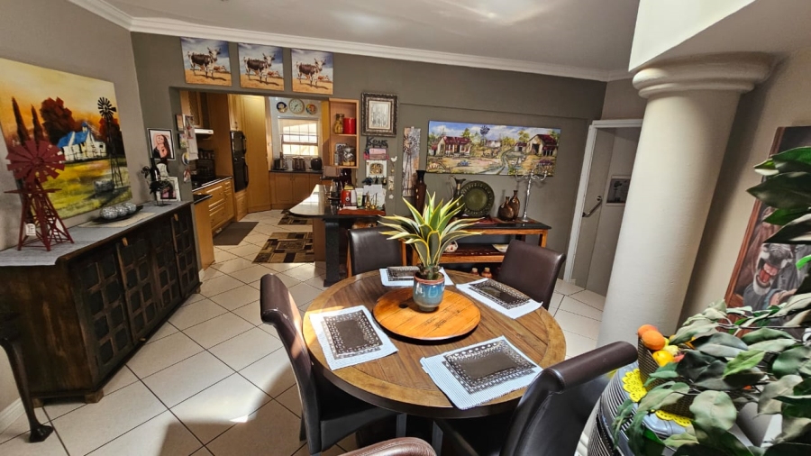5 Bedroom Property for Sale in Boschdal North West